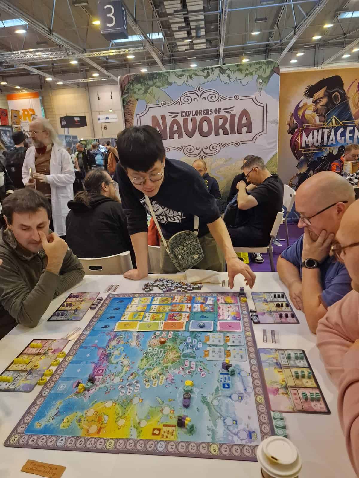 explorers of navoria essen spiel