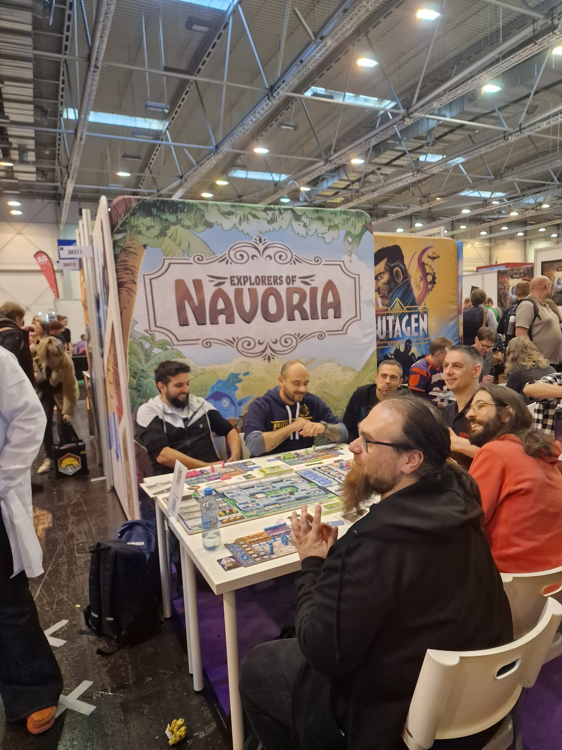 explorers of navoria essen spiel